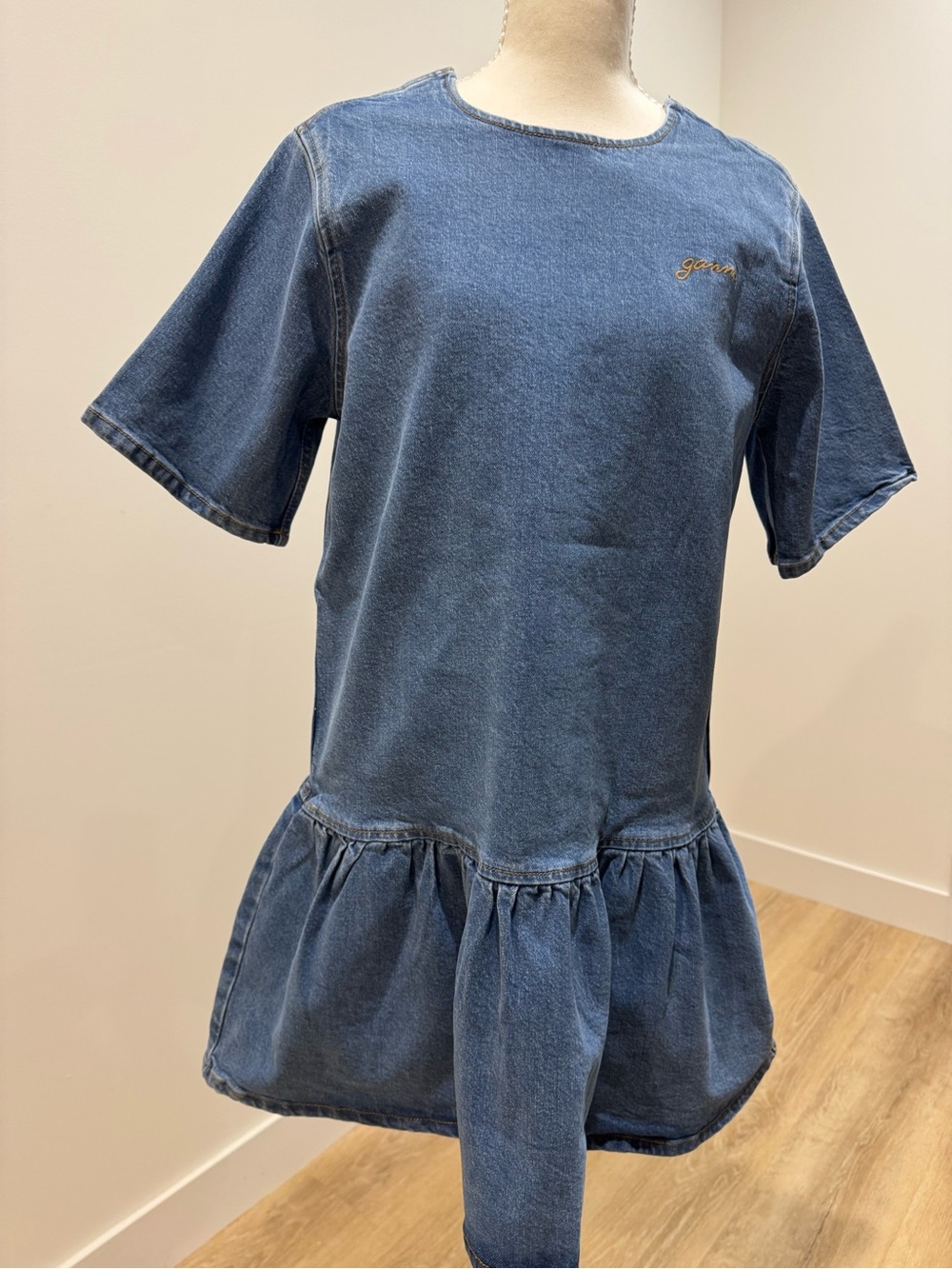 Ganni  ORIGINAL Blue Denim Short-Sleeve SCOOP NECK KNEE DRESS EU 36 (Us 10)NWT